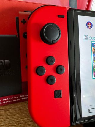 Nintendo Switch OLED Edición Mario Roja + obsequio