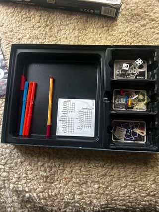Juego Cluedo Descubre los secretos