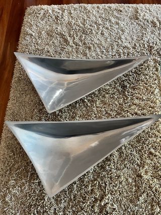 Centros de mesa de aluminio triangulares