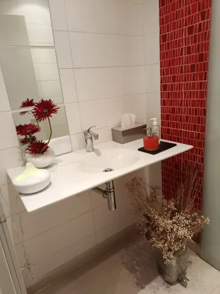 TRASPASO CENTRO DE ESTÉTICA TOTALMENTE EQUIPADO