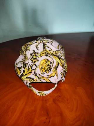 Gorra Versace Jeans Couture Rosa y Dorada