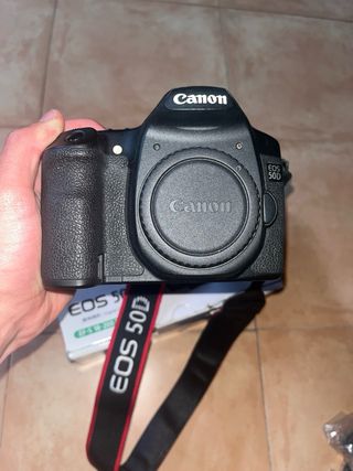 Canon EOS 50D + Lente EF-S 18-200mm IS