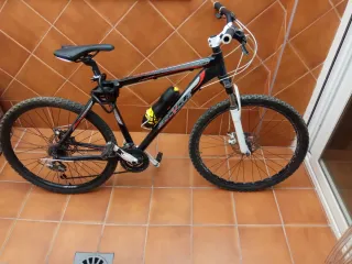 Bicicleta de Montaña Negra