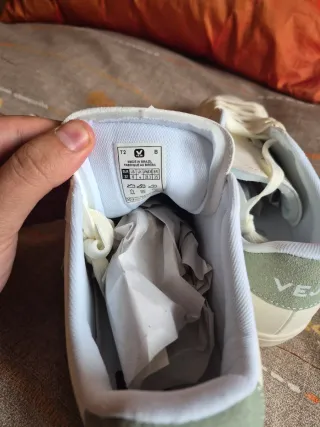 Zapatillas Veja Blancas y Verdes