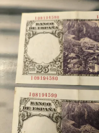 2 Billetes 25 Pesetas España 1946