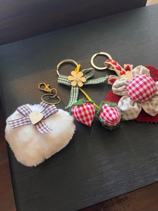 Tre portachiavi fatti a mano