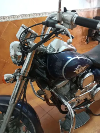 Moto Daelim 125cc Cruiser Azul/Plata