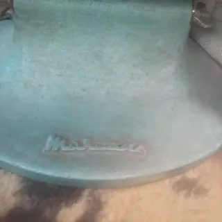 Calefactor antiguo verde