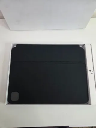 Magic Keyboard compatibile con ipad con trackpad