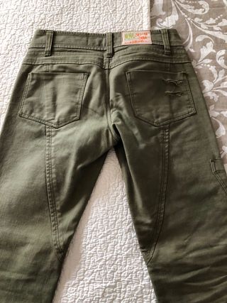 Pantalón vaquero Mango verde Talla S