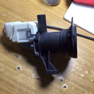 Motor y bomba lavadora whirpool awe 70122