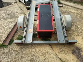 Remolque para 2-3 motos con cofre