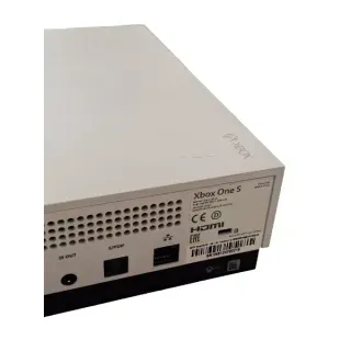 Xbox One S 512GB + 2 Mandos