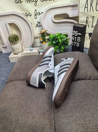 Zapatillas Adidas Samba Plata Talla 39