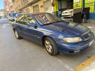 Opel Omega 2004
