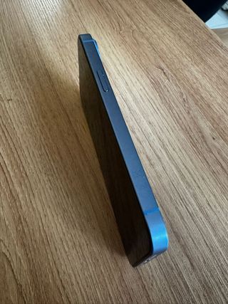 iPhone 14 128GB azul claro