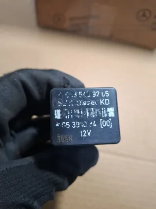 Relè Mercedes 0035459205 Originale