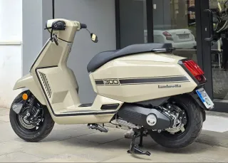 Lambretta X300 SR Beige