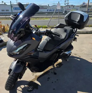Honda ADV 350 - Como Nueva