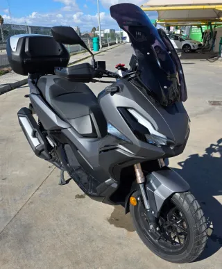 Honda ADV 350 - Como Nueva