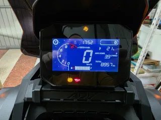 Honda ADV 350 - Como Nueva