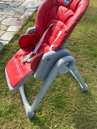 Trona Chicco Polly Magic Roja
