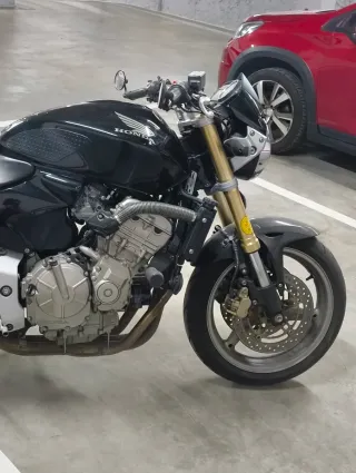 Honda Hornet 600 Naked Negra