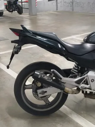 Honda Hornet 600 Naked Negra