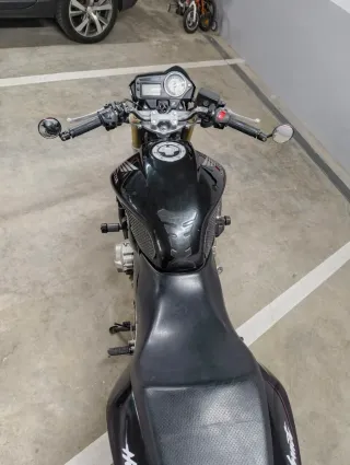 Honda Hornet 600 Naked Negra