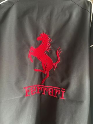 Chaqueta Ferrari Bomber Negra y Roja