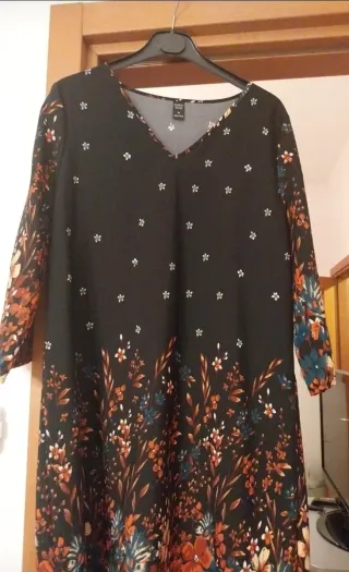Vestito SHEIN floreale nero taglia m