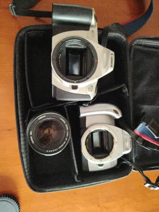 Cámaras réflex analógicas en buen estado.objetivo.
