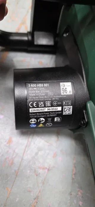 Motosserra Bosch UniversalChain 18V