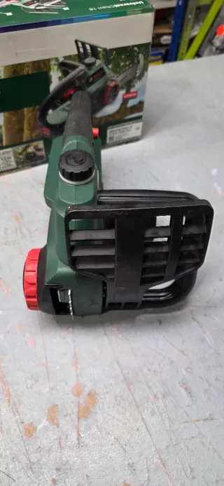 Motosserra Bosch UniversalChain 18V