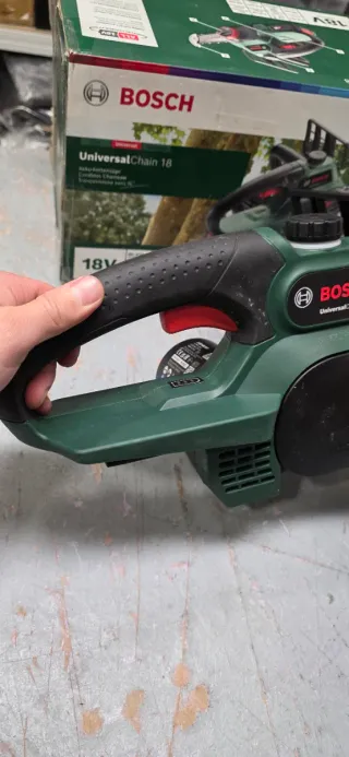Motosserra Bosch UniversalChain 18V
