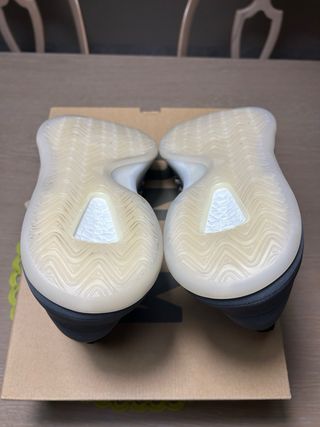 Adidas Yeezy QNTM Boost Oro Grigio