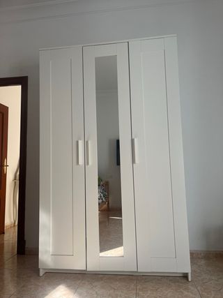 Armario 3 puertas con espejo