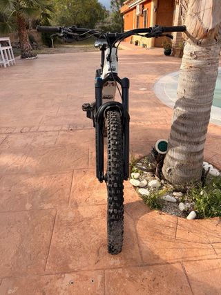 Mondraker Crafty Carbono R 2025