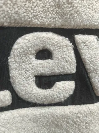 Camiseta Levi's Negra Estampada