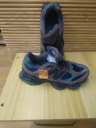 Zapatillas New Balance Marrones y Verdes