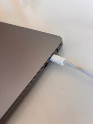 MacBook Pro 16 Plata / Gris Espacial