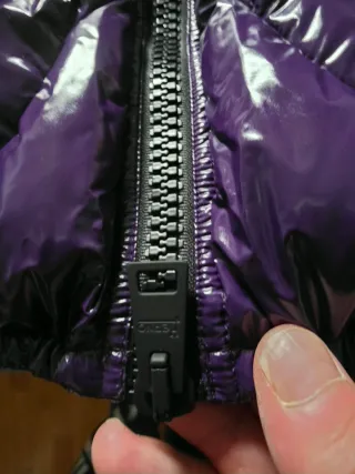 Plumas morado brillante Herno