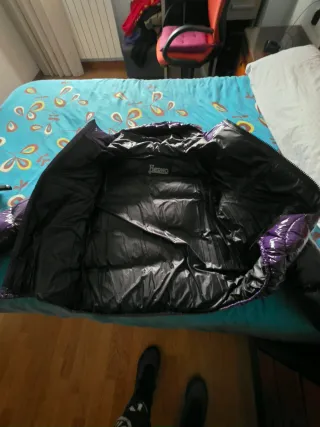 Plumas morado brillante Herno