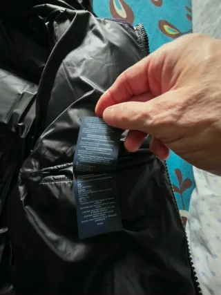 Plumas morado brillante Herno