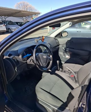 Coche en alquiler Zaragoza – Hyundai i30 diésel