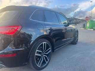Audi SQ5 2014.605171763