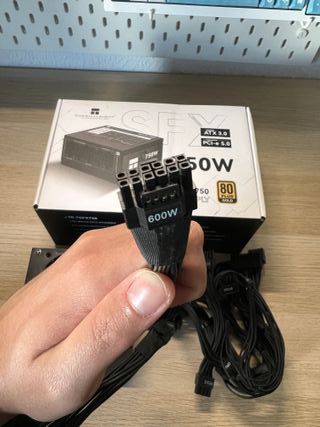 Fuente Thermalright SFX 750W 80+ Gold En Caja