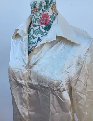 Blusa Beige Satinada