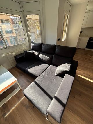 Sofá chaiselongue negro