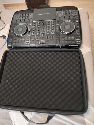 Denon DJ Prime 4+ Controlador DJ
